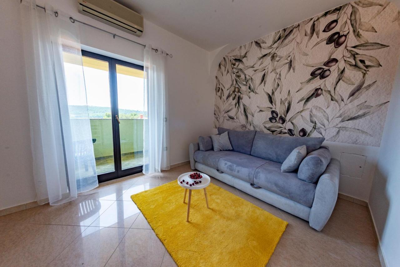פומר Apartments Krivicic Green מראה חיצוני תמונה